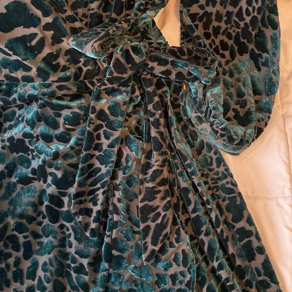 Deep green holiday dress - Picture 4 of 6